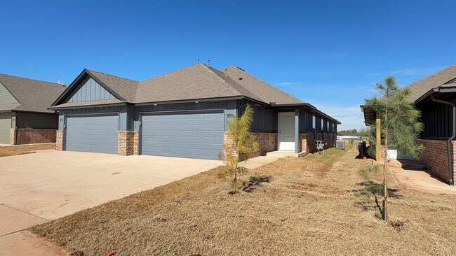 Building Photo - 1217 NW 113th St