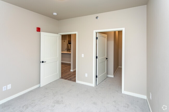 2BR, 2BA - 1,125SF