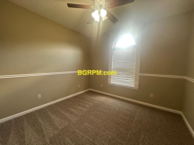 Photo - 4 BD 2 BA