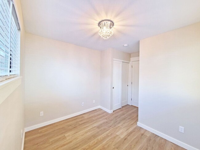 Photo - Completely Remodeled! Light Filled Rare Two-Level Duplex Walking Distance to Clinton, Division & ...