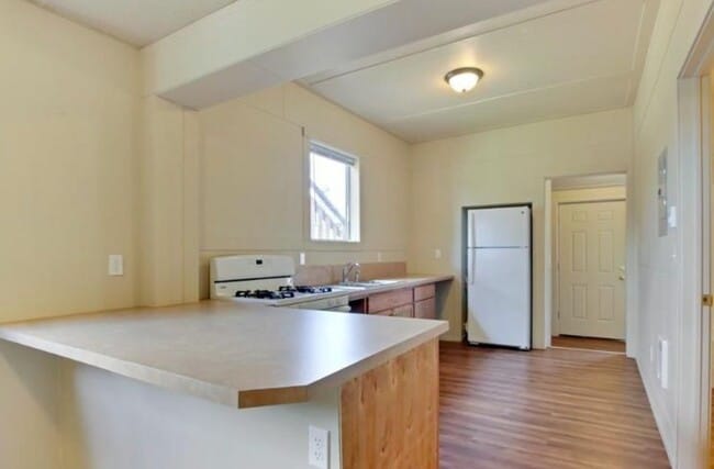 Photo - 120 5th St NE Unit 1