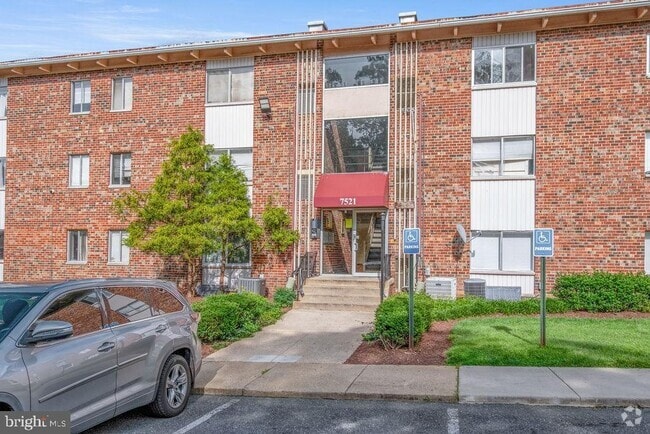 Building Photo - 7521 Riverdale Rd Unit 1979 Rental
