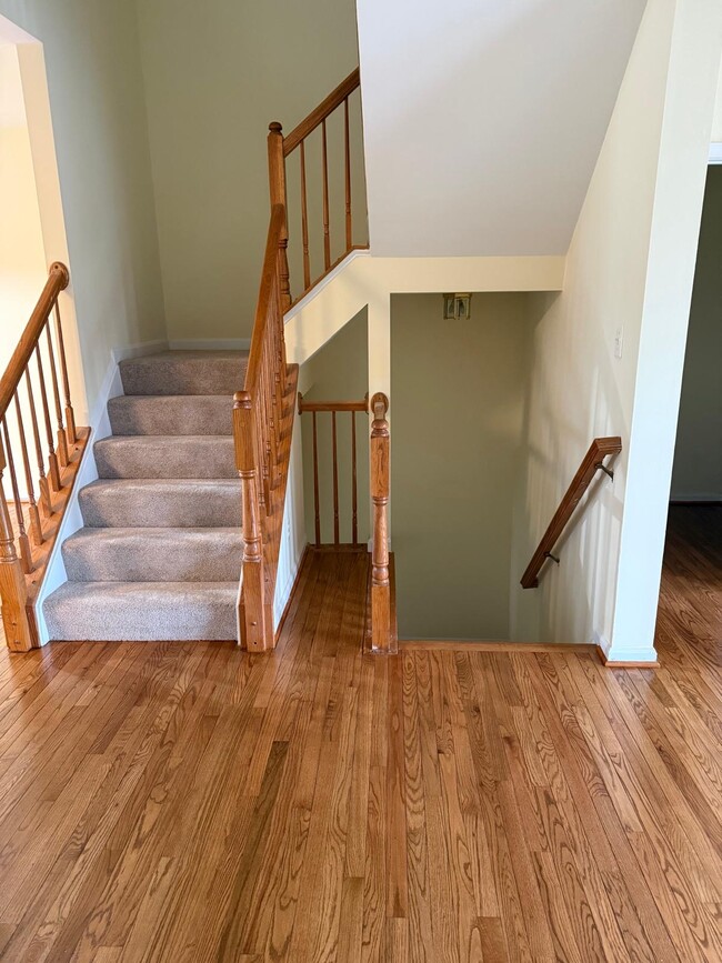 Building Photo - 6302 Cullen Pl