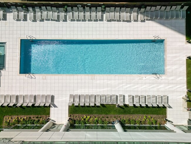 Photo - K2 Apartments