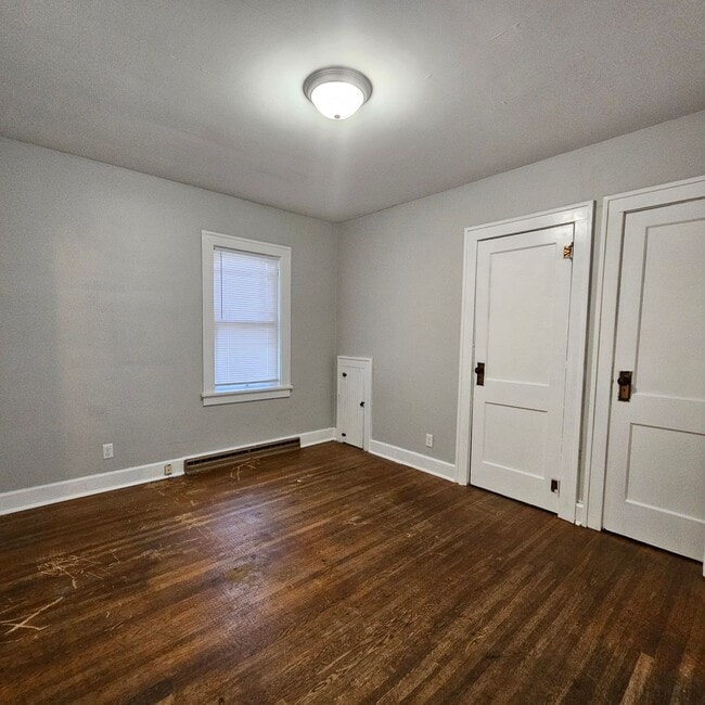 Photo - 1223 E 10th St Unidad 1223 1/2