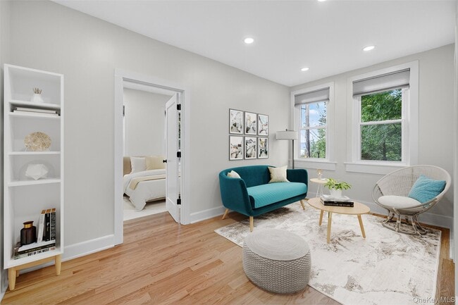 Building Photo - 79 Main St Unit 1W