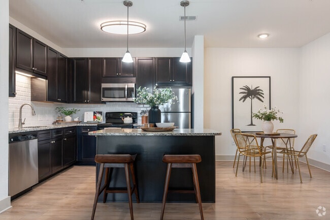 2BD, 2BA - 1,115SF - Kitchen and Dining Room