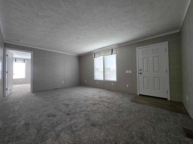 Photo - 52131 Oxford Ln