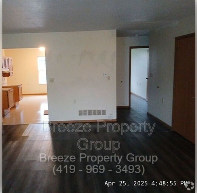 Building Photo - 1863 N Erie St Rental