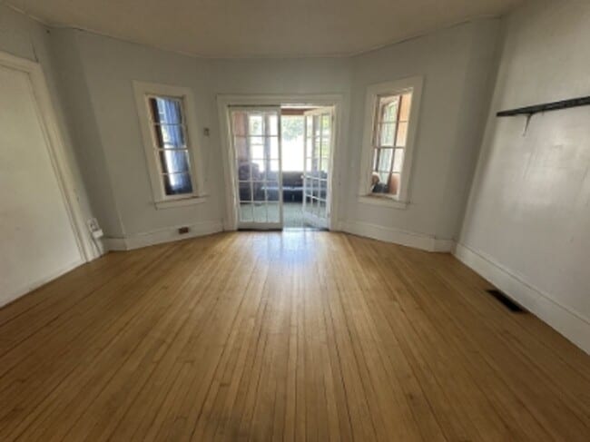 440 Main St