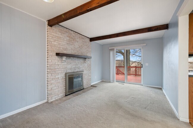 Photo - 108 Kings Point Rd