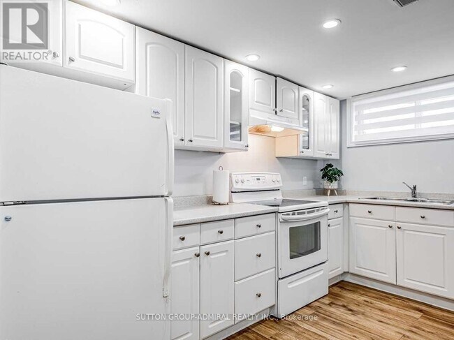 Photo - 6 Fallowfield Rd