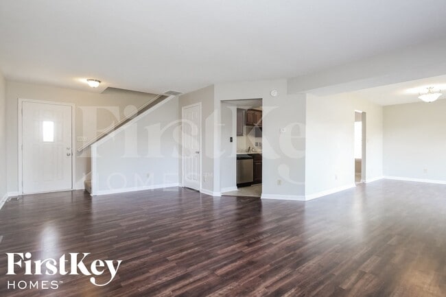 Photo - 85 Westridge Blvd