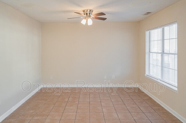 Photo - 3328 Meridian St N Unidad Apt 113