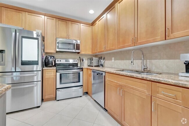 Building Photo - 1703 Coastal Bay Blvd Rental