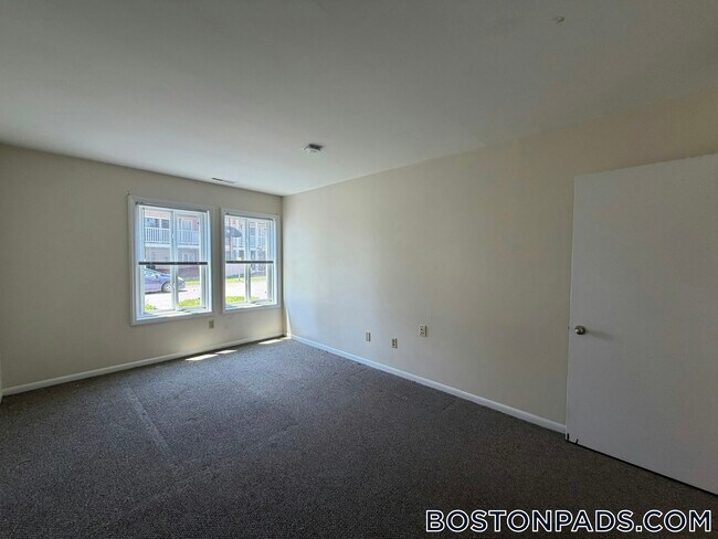 Photo - 18 Westgate Dr Unit 6T
