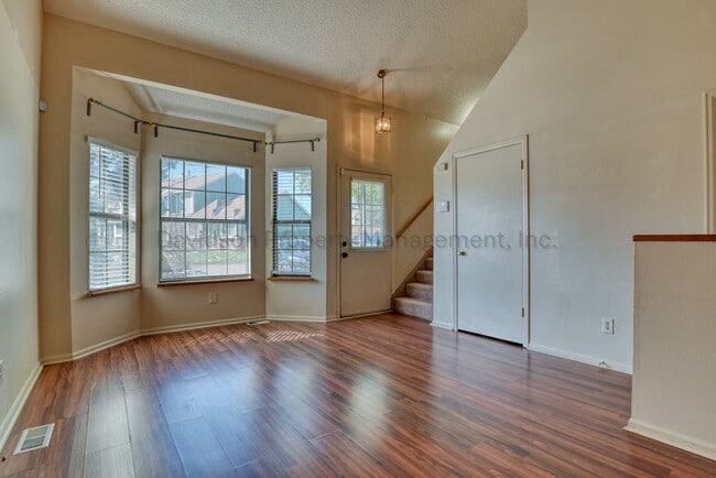 Photo - Cute 2-Bedroom Townhouse In Southwest Colorado Springs