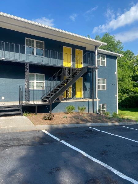 1 bd/1 ba in HOT S. Knox! - 1 bd/1 ba in HOT S. Knox! Apartment Unit 12