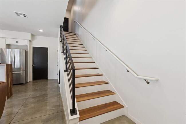 Photo - 1008 N Francis Ave