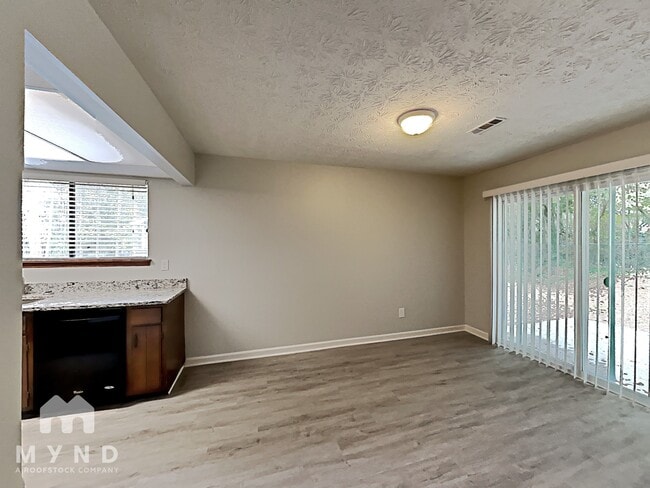 Photo - 8114 Creekstone Ct