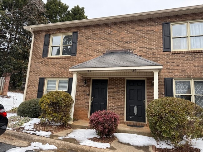 Photo - 3-Bedroom Townhome Just Minutes From Downtown Hickory!