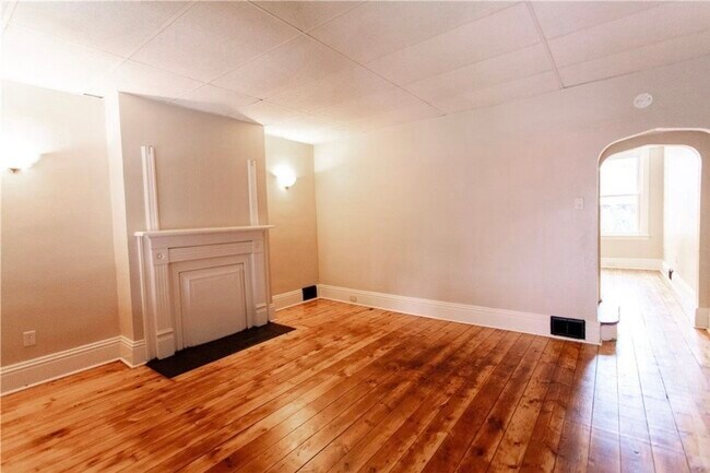 Photo - 619 E 17th Ave