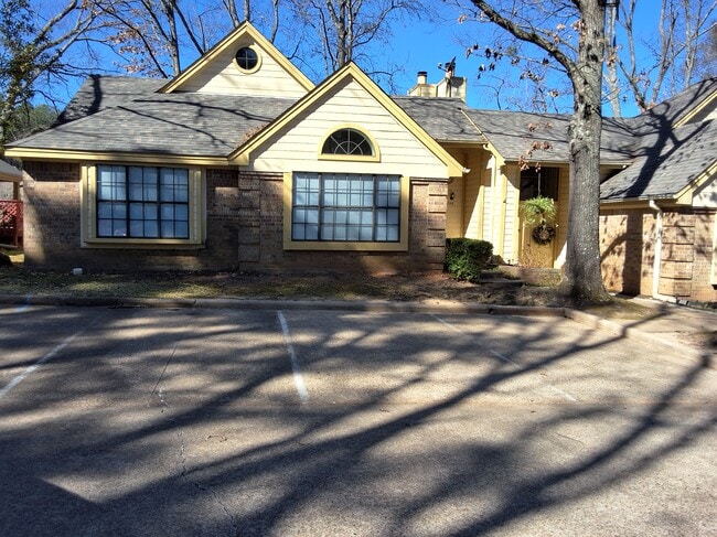 Photo - 5748 Mill Creek Dr