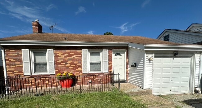 Building Photo - 10005 Sheldon Dr Rental