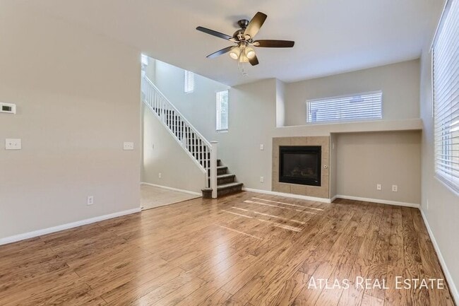 Photo - 10549 Lessona St