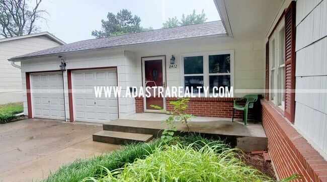 Photo - Very Nice North Overland Park Duplex-Avail...