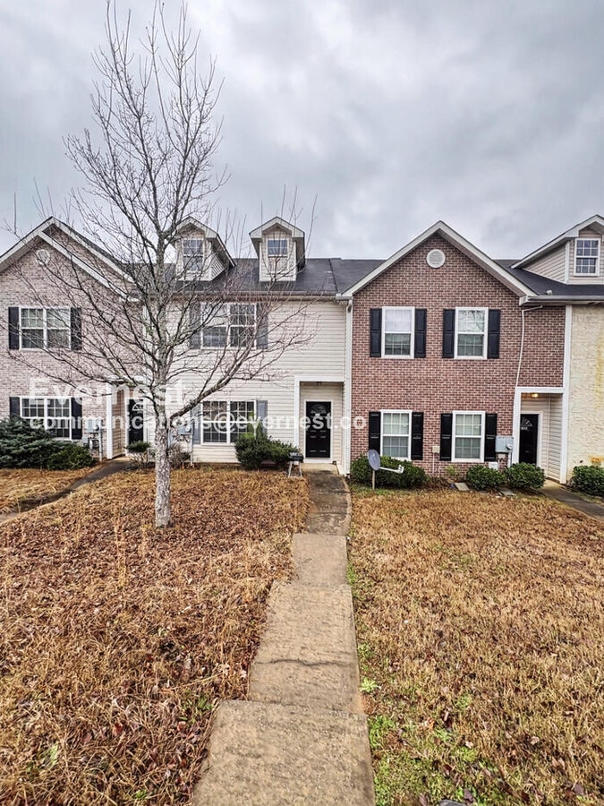 Photo - 8610 Thomas Ln