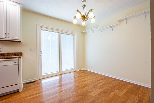 Photo - 3 Bedroom / 2 Bath Home off 108th and Q!
