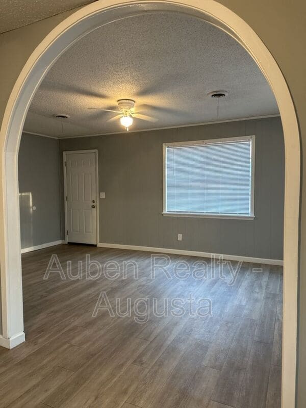 Photo - 2609 Dublin Dr