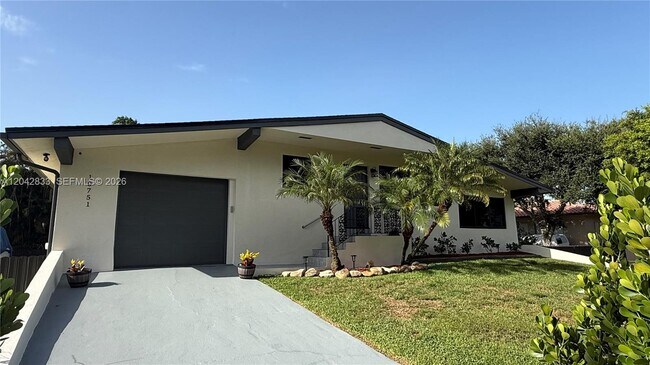 Building Photo - 10751 SW 48th St