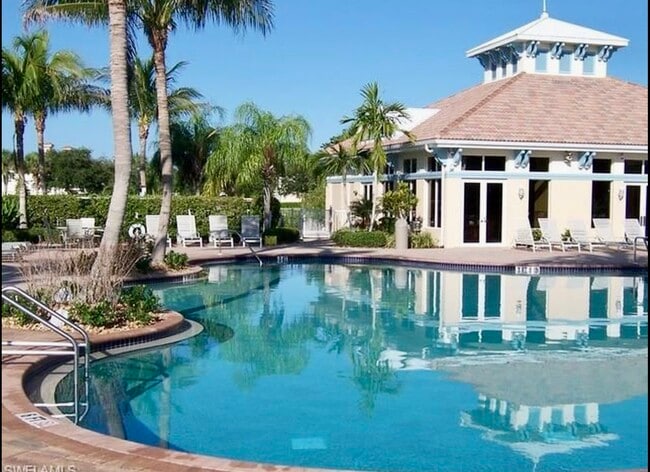 Building Photo - 3049 Driftwood Way Unit #3806 Second Floor