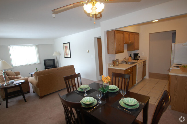 Dining Area - West Garden Apartments