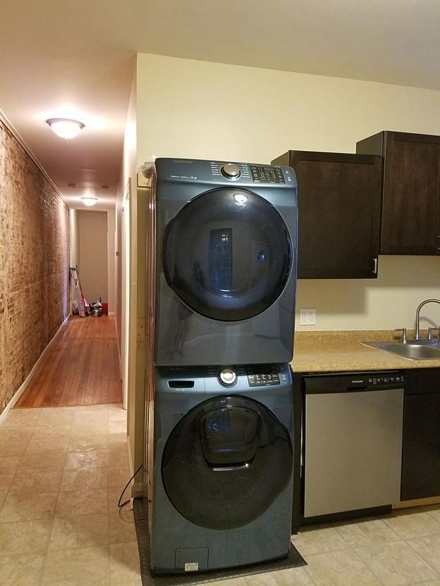 Photo - 4955 Arsenal St