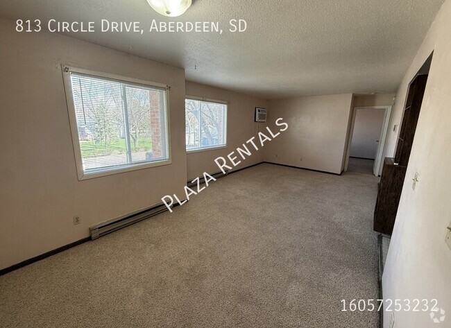 Building Photo - 1105 N Main St Unit 6W Rental