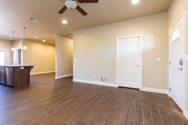 Photo - 9635 Mossberg St