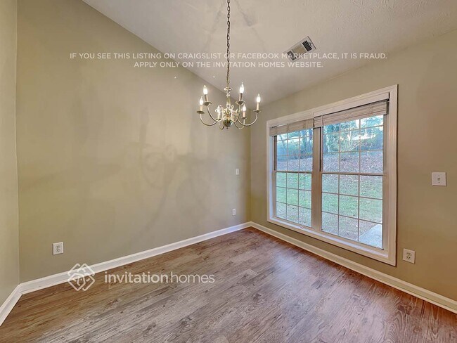 Photo - 2825 Maple Vista Ln SW