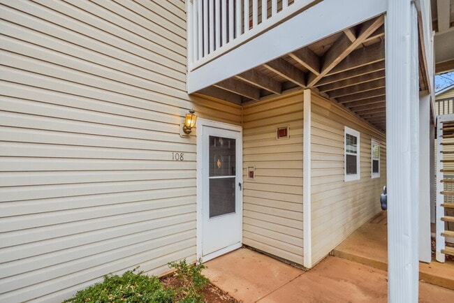 Photo - 108 Augusta Dr