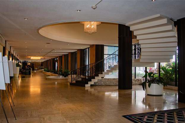 Photo - 5555 Collins Ave Unit 5C