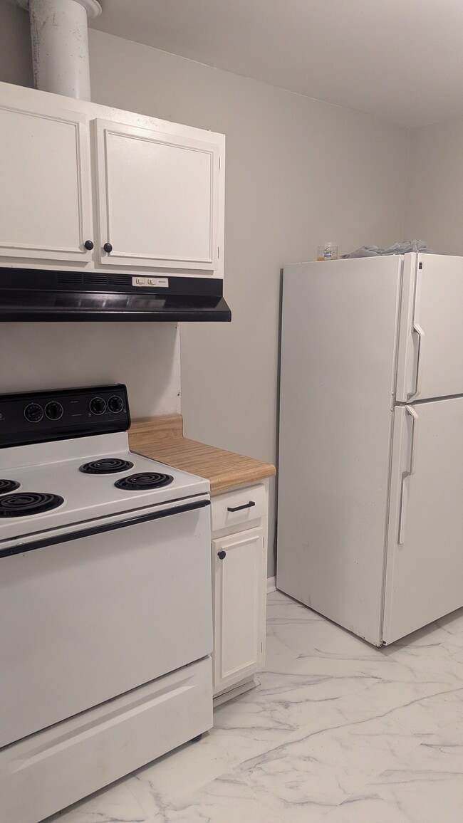 Photo - 307 Sarah Dr