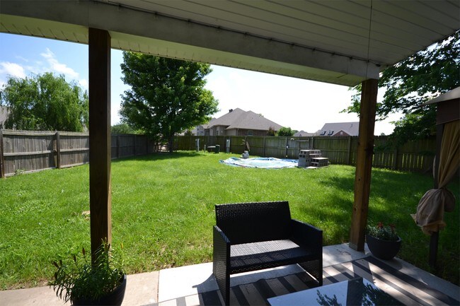 Photo - 1964 Batsford Dr