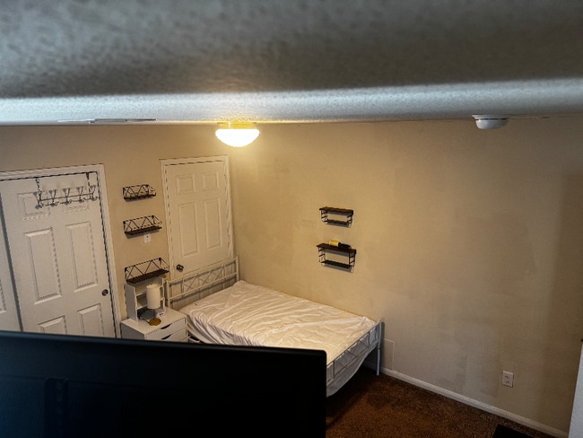 Photo - 1 Quarterhorse Dr