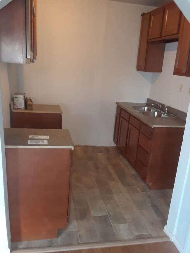 Kitchen - 1118 N Norman Ct Unidad 1