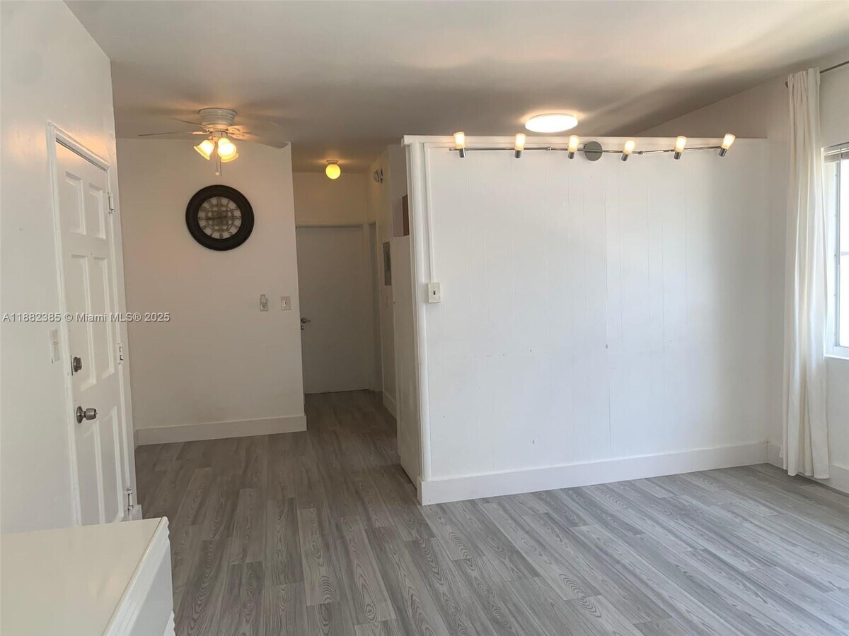 Photo - 8011 Abbott Ave Unit 8