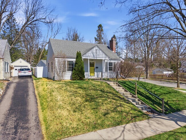 Photo - 1102 Arborview Blvd