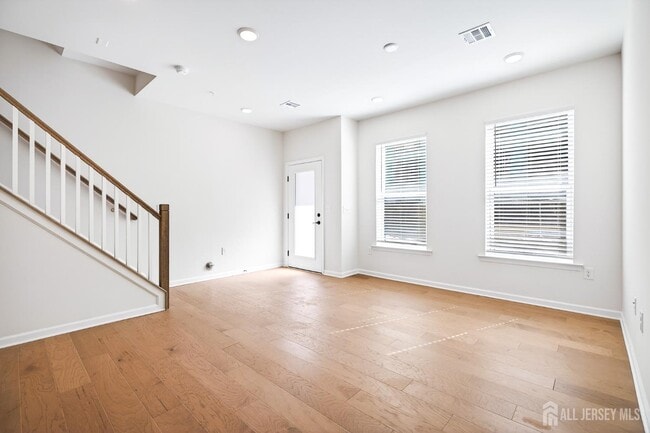 Photo - 507 Sadie Cir