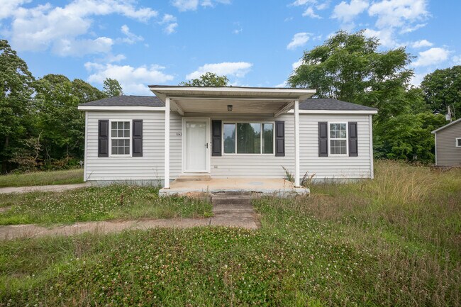 Photo - 1043 Mountain Crest Dr